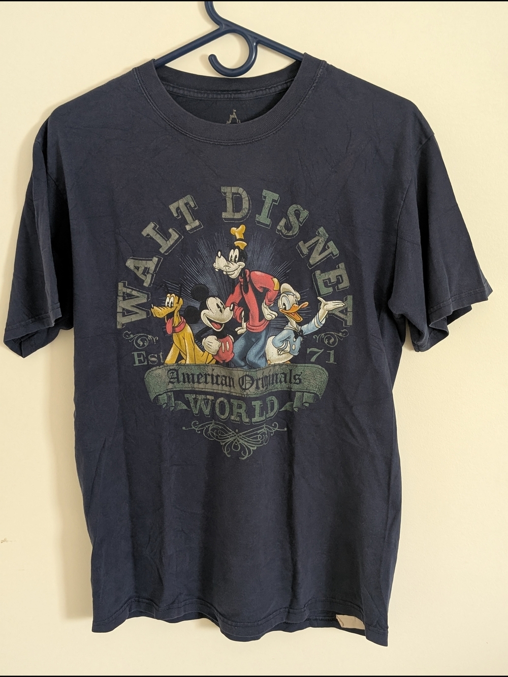 VintageWalt Disney World Mickey Mouse Donald Duck Goofy Pluto Blue Adult T-Shirt